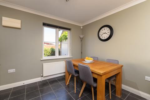 1 Barberry Path, Dunmow, CM6 1GJ