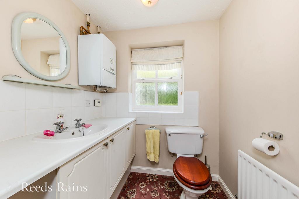 Cloakroom/ Wc