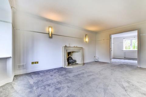 4 bedroom detached house for sale, Queensbury Close, Cheshire SK9
