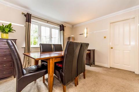 4 bedroom detached house for sale, Queensbury Close, Cheshire SK9