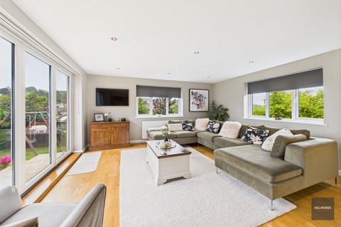4 bedroom detached house for sale, Greenway, Crediton, EX17