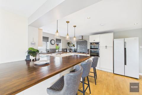 35 Greenway, Crediton, EX17 3LP