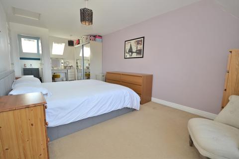 7 Attringham Park, Kingswood, Hull, HU7 3GL