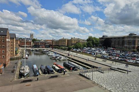 2 bedroom apartment for sale, Barge Arm, Gloucester Docks