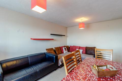 undefined, Clarence Close, Barnet, EN4