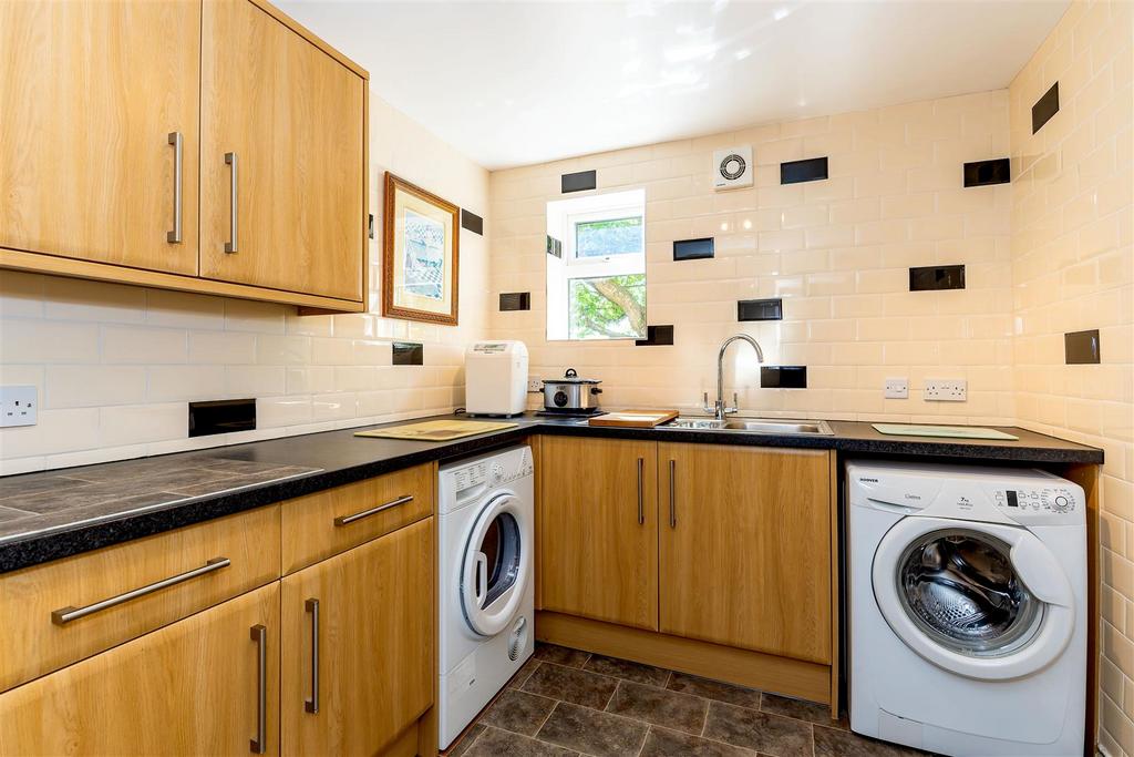 Utility room 1 SAPL4487-20250506-Dx O Deep PRIME XD2