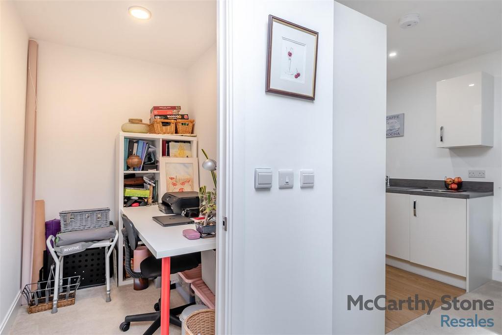 8647145-interior22.jpg