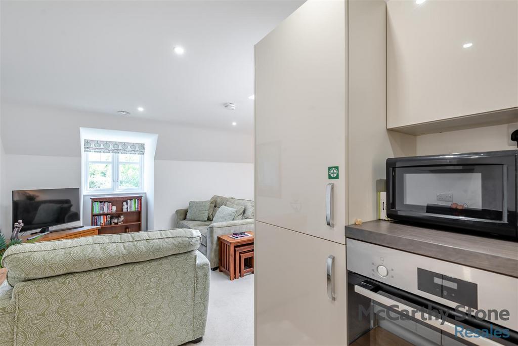 8647145-interior18.jpg