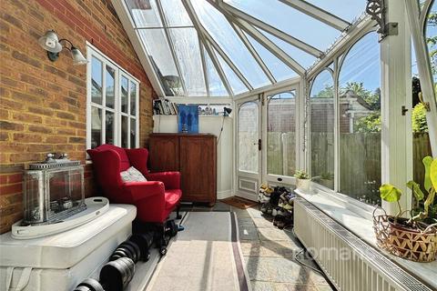 80 Chobham Road, Ascot, SL5 0HE