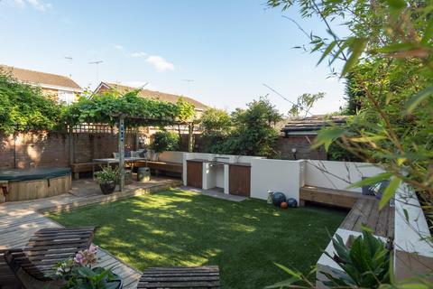 undefined, Pennivale Close, Leighton Buzzard
