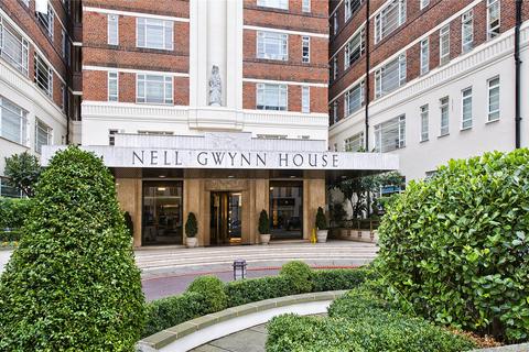 Studio for sale, London SW3