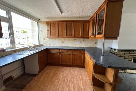 7 Ben Jonson Close, Torquay, TQ2 6BT