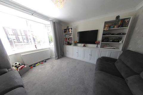 4 bedroom detached house for sale, Buxton Road, High Lane