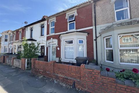 undefined, Ferndale Road, Swindon SN2