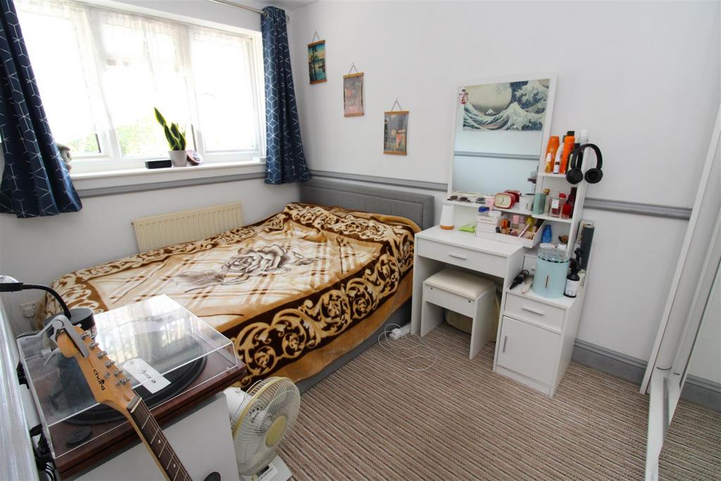 Bedroom 2.JPG
