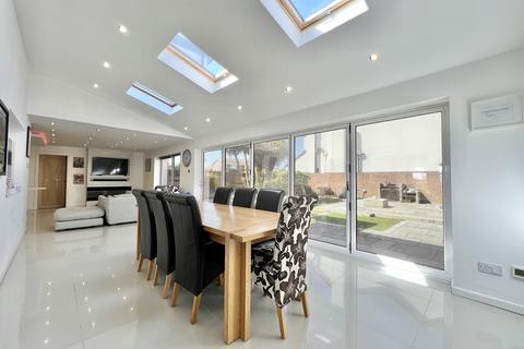 4 bedroom detached house for sale, Rossall Lane, Rossall FY7