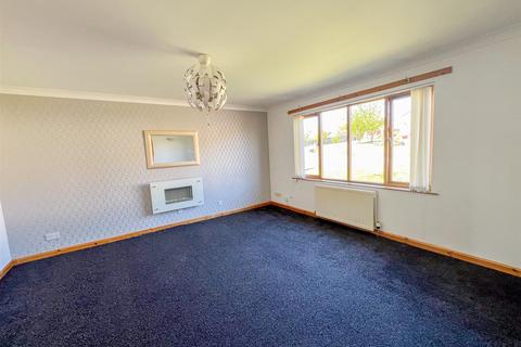 4 bedroom detached bungalow for sale, Meadowdale