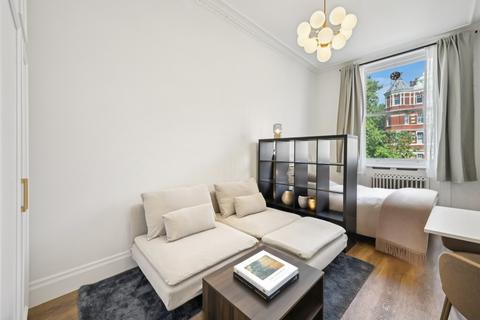 Studio for sale, Queen's Gate, London, SW7
