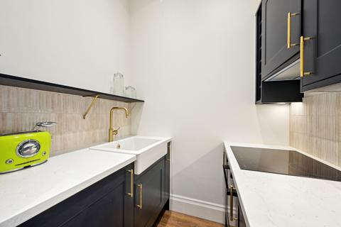 Studio for sale, Queen's Gate, London, SW7