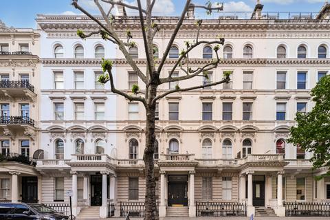 Studio for sale, Queen's Gate, London, SW7
