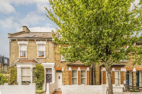 3 bedroom maisonette to rent, Antrobus Road, London W4