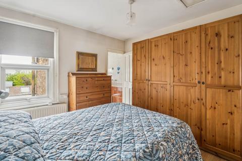16 Glencoe Road, Bushey, WD23 3DS