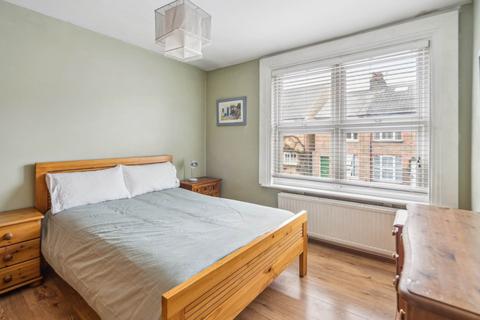 16 Glencoe Road, Bushey, WD23 3DS
