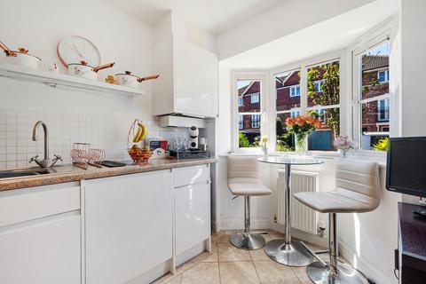 8 Abbeydale Close, Cheadle Hulme, Cheadle, SK8 6RD