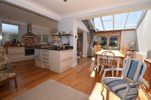 421 Pinhoe Road, Exeter, EX4 8EJ