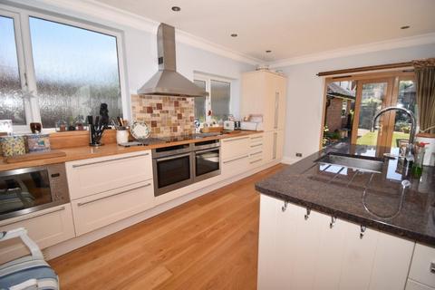 421 Pinhoe Road, Exeter, EX4 8EJ