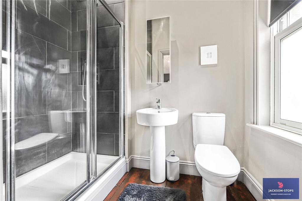 Main En Suite