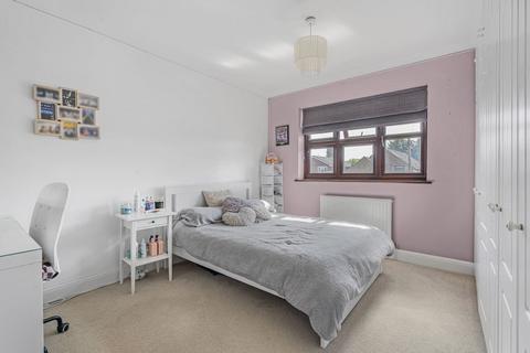 21 Gloucester Drive, Staines-upon-thames, TW18 4TY