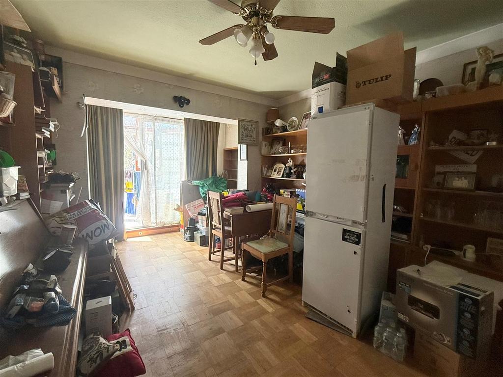 Dining Room.jpg