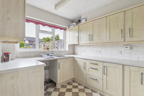 1 Hall Close, Mill End, Rickmansworth, WD3 8US