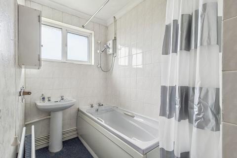 1 Hall Close, Mill End, Rickmansworth, WD3 8US
