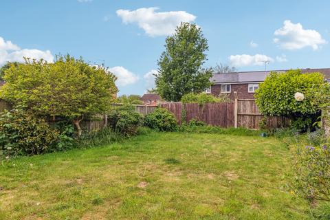 1 Hall Close, Mill End, Rickmansworth, WD3 8US