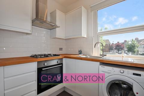 2 bedroom maisonette to rent, Lower Addiscombe Road, Addiscombe, CR0