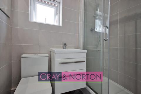 2 bedroom maisonette to rent, Lower Addiscombe Road, Addiscombe, CR0