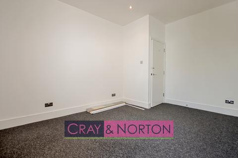 2 bedroom maisonette to rent, Lower Addiscombe Road, Addiscombe, CR0