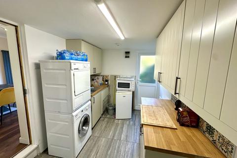 27 Hamilton Close, Bordon, GU35 0UD