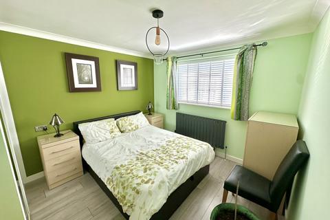 27 Hamilton Close, Bordon, GU35 0UD