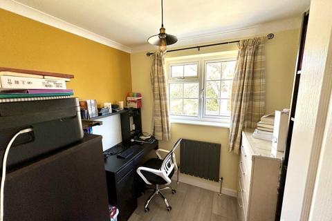 27 Hamilton Close, Bordon, GU35 0UD