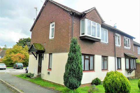 1 bedroom maisonette for sale, Grafton Close, Whitehill GU35