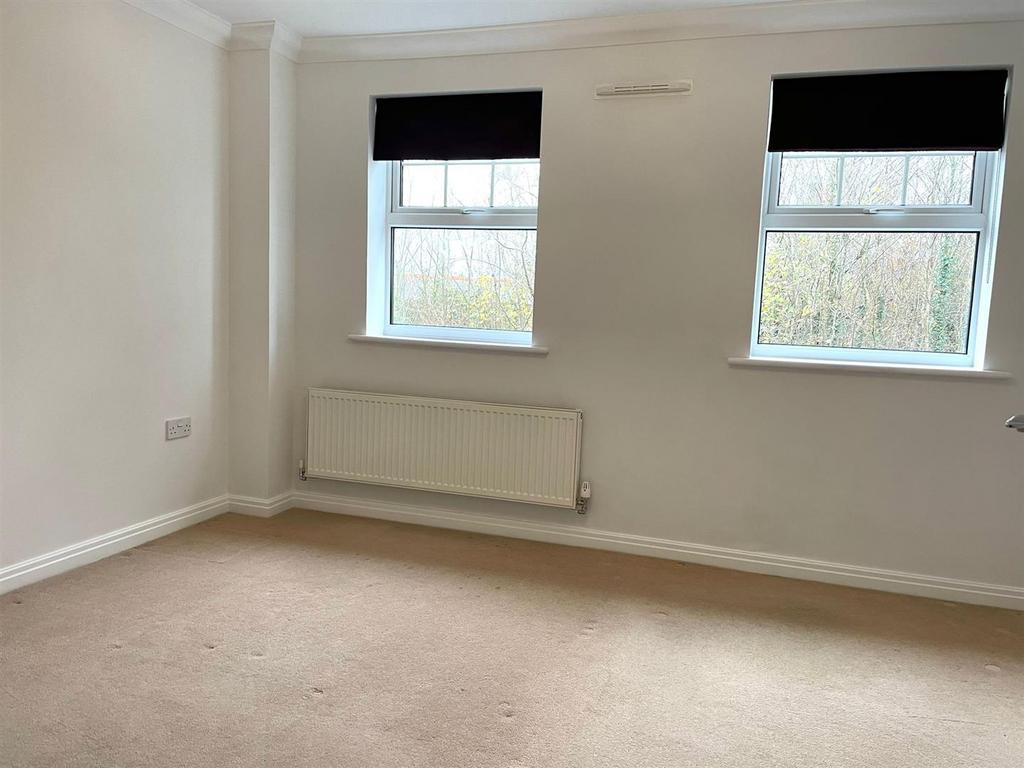 Bedroom2.jpg