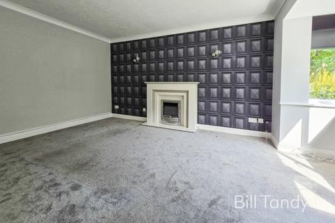 11 Osprey Close, Whittington, Lichfield, WS14 9HT