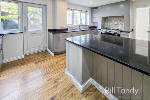 11 Osprey Close, Whittington, Lichfield, WS14 9HT