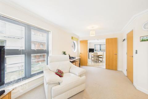 8 Bertram Way, Norwich, NR1 1EU