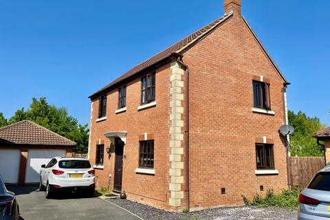 3 bedroom detached house for sale, Clare Croft, Middleton, Milton Keynes, MK10