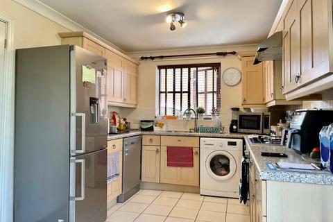 3 bedroom detached house for sale, Clare Croft, Middleton, Milton Keynes, MK10