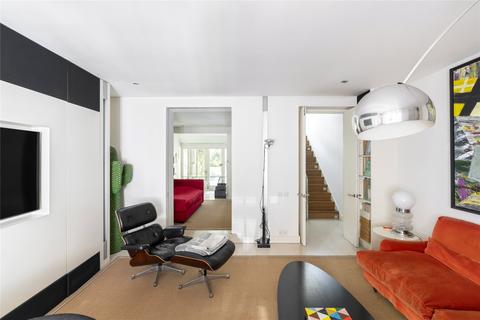 15 Alexander Street, London, W2 5NT